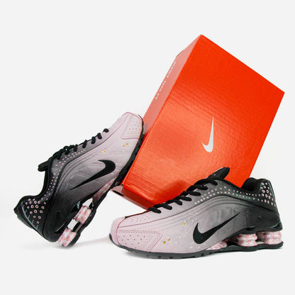 Nike Shox R4 Sakura Pink Black