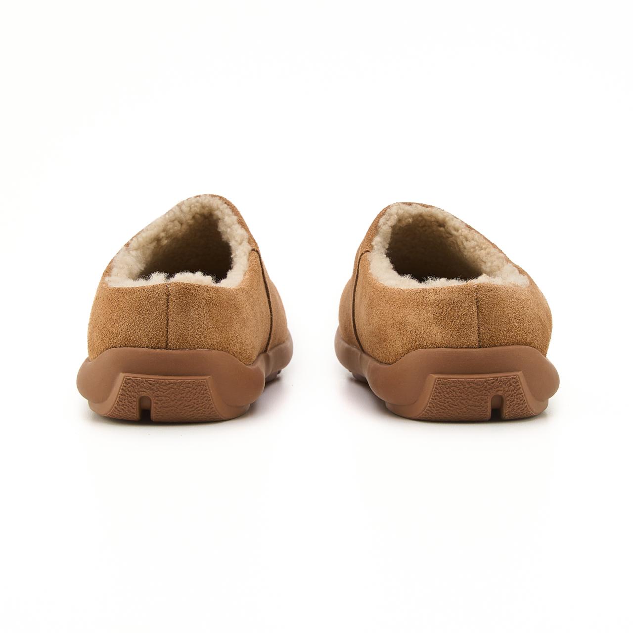 Ugg Slipper Chestnut