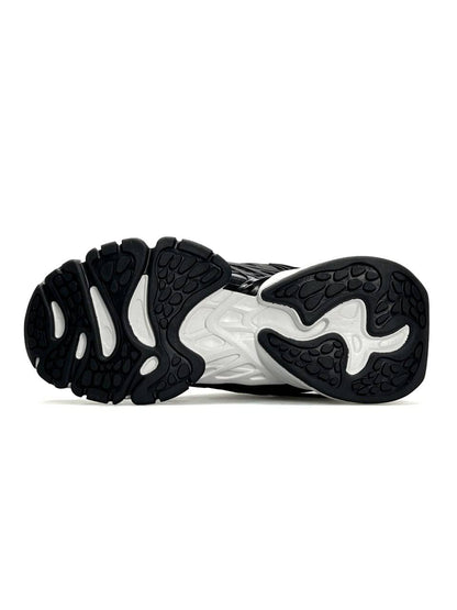 Adidas XLG Runner Deluxe GTX (Gore-Tex) Black White