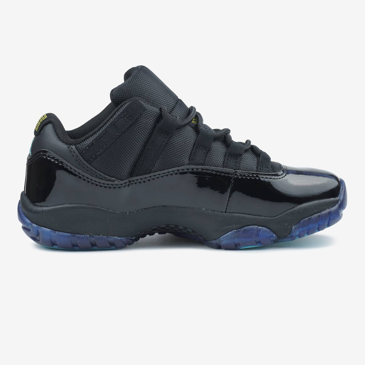 Nike Air Jordan Retro 11 Low Gamma Blue