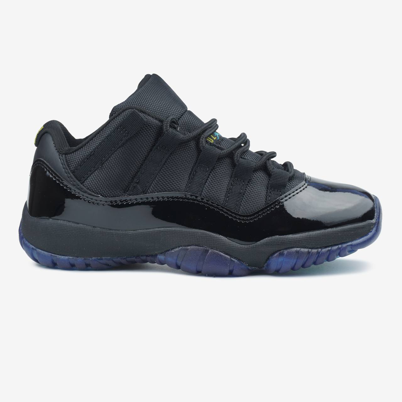 Nike Air Jordan Retro 11 Low Gamma Blue