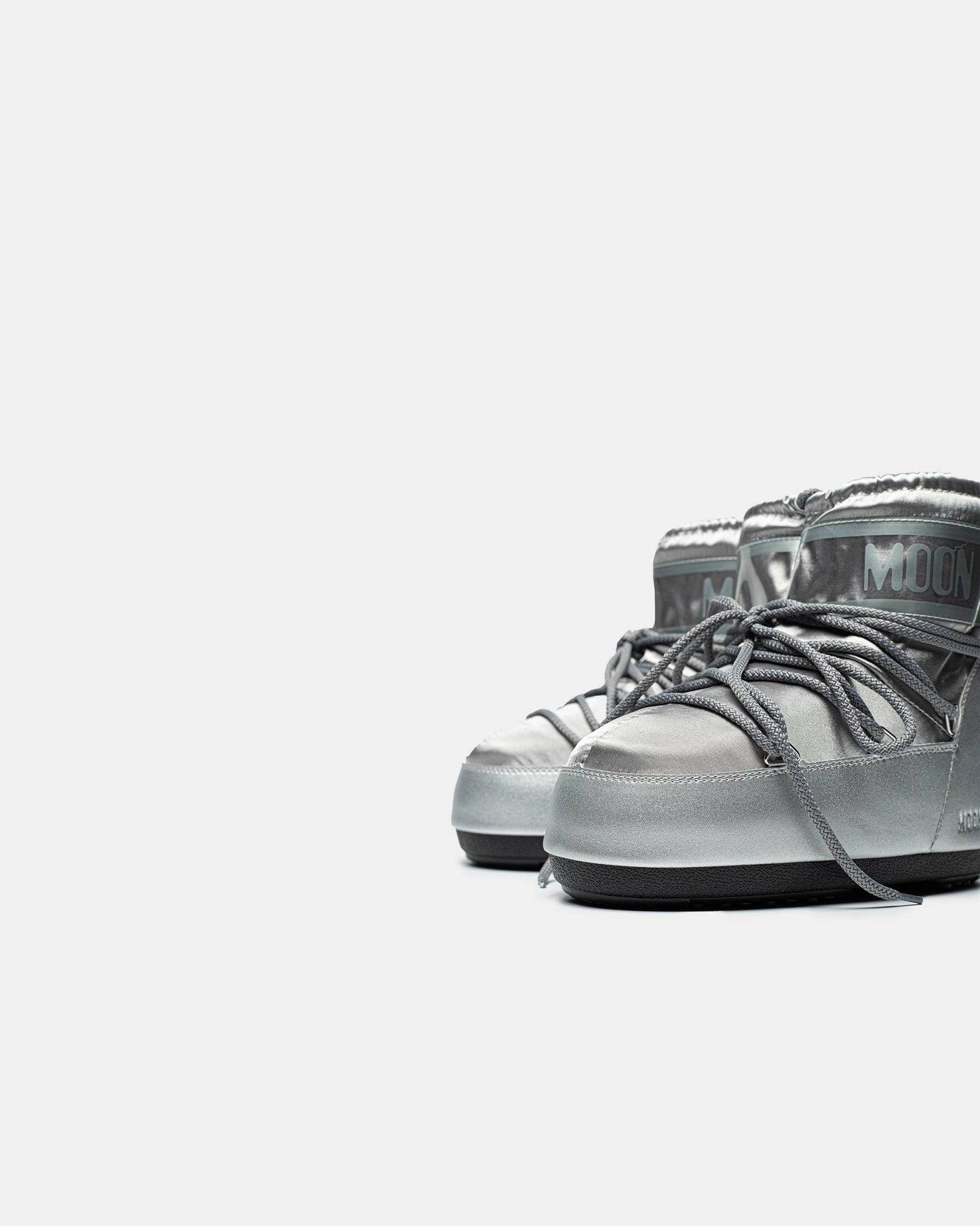 Moon Boot Icon Silver