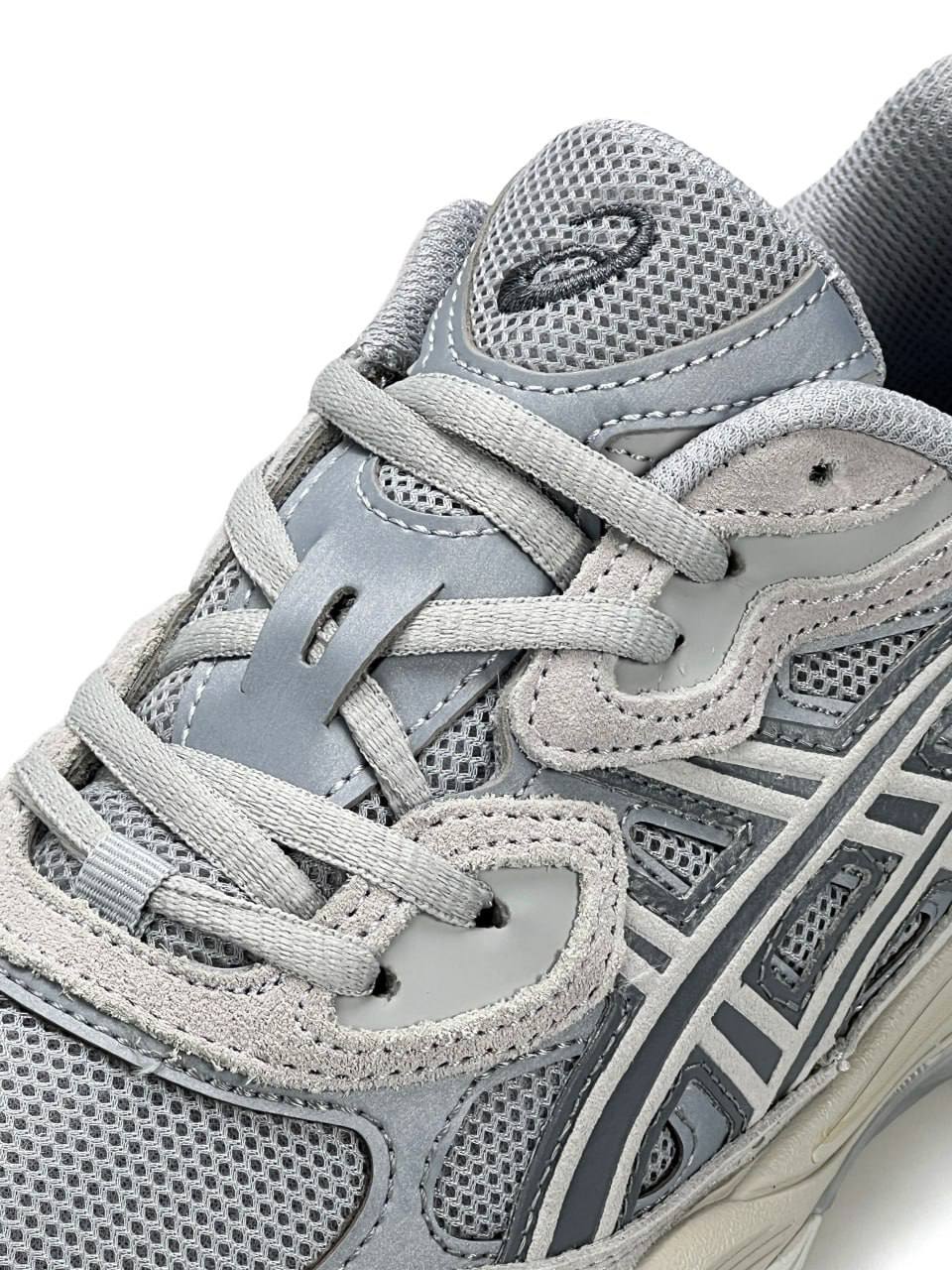 ASICS GEL-NYC Light Grey Beige