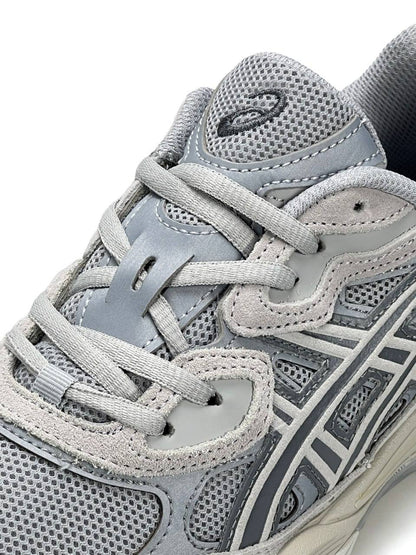 ASICS GEL-NYC Light Grey Beige