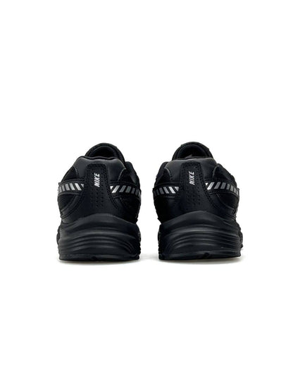 Nike Initiator Black