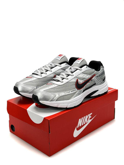 Nike Initiator Silver Grey