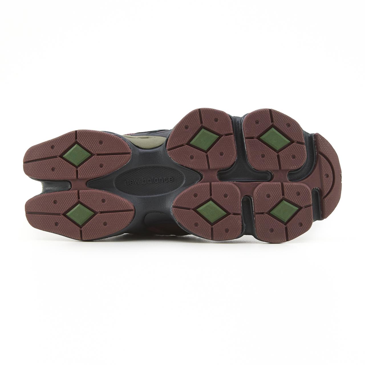 New Balance 9060 Black Violet