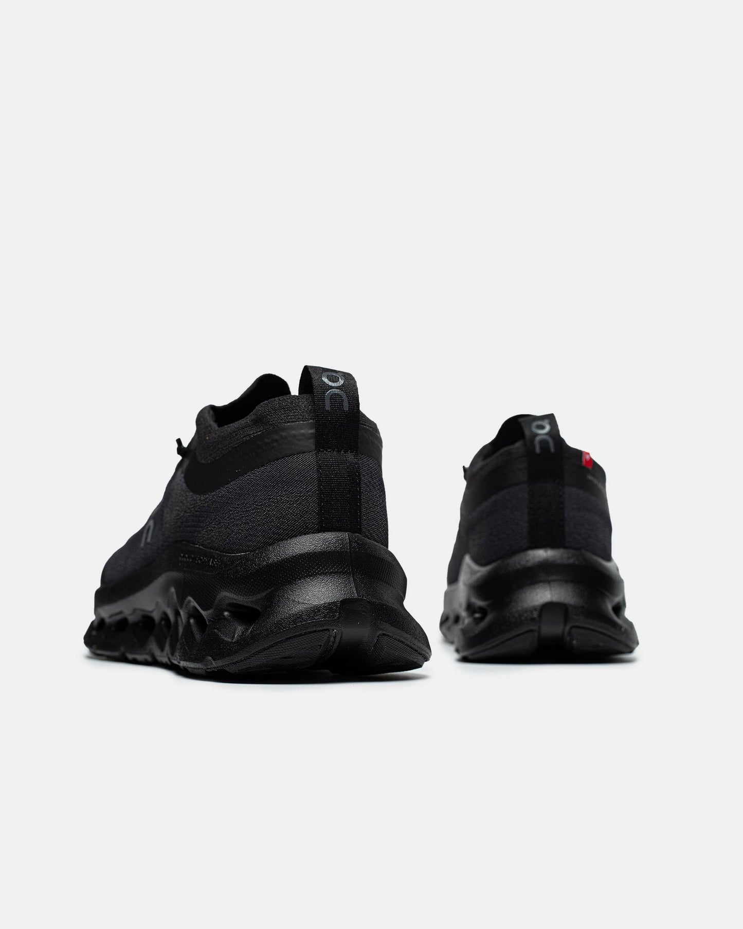 On Cloudtilt Moon Black