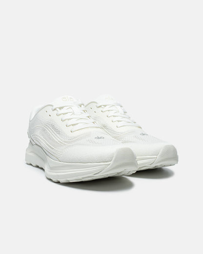 Alo Yoga Runner Triple White