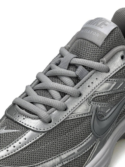 Nike Initiator Silver White