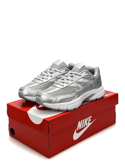 Nike Initiator Silver White