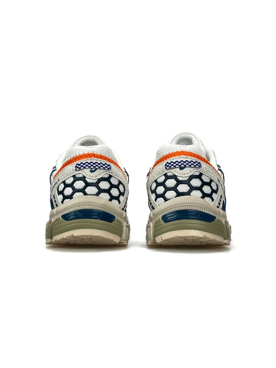 Asics Gel-Kahana 8 Beige White Navy