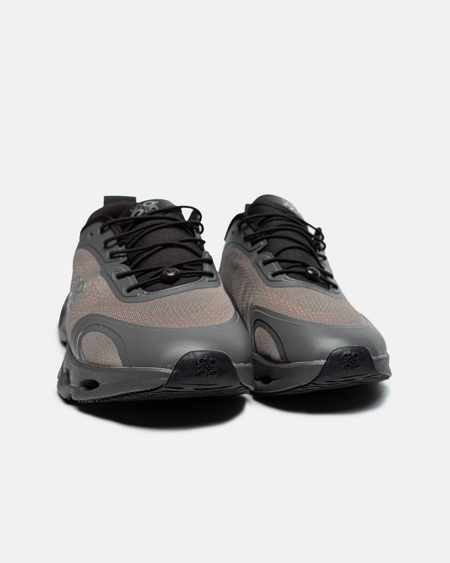 On Cloudsolo x Loewe Brown