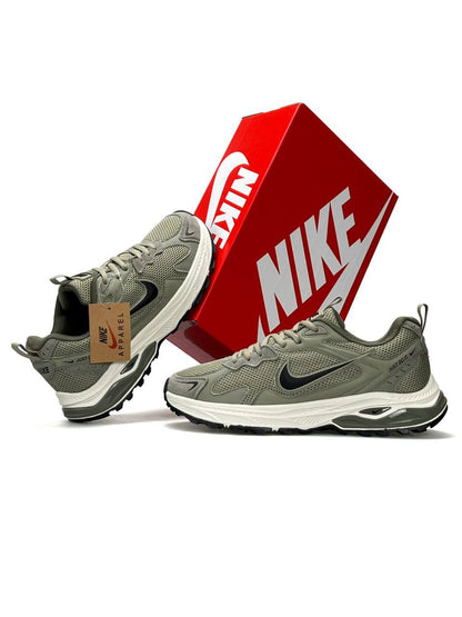 Nike Zoom Winflo Olive Beige