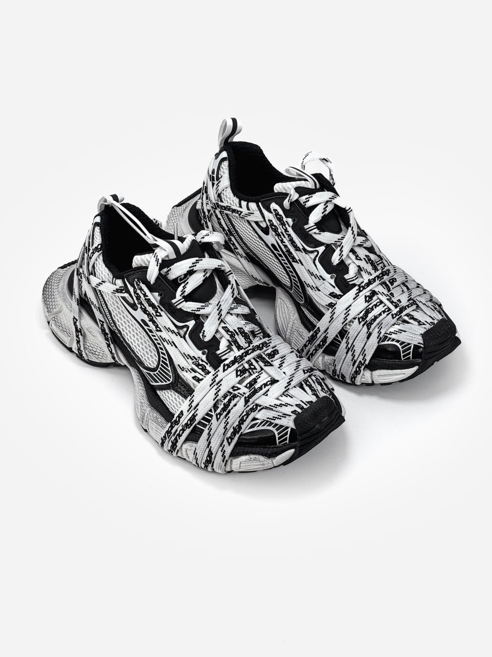 Balenciaga 3XL Extreme Laces Logo Sneaker in White Black