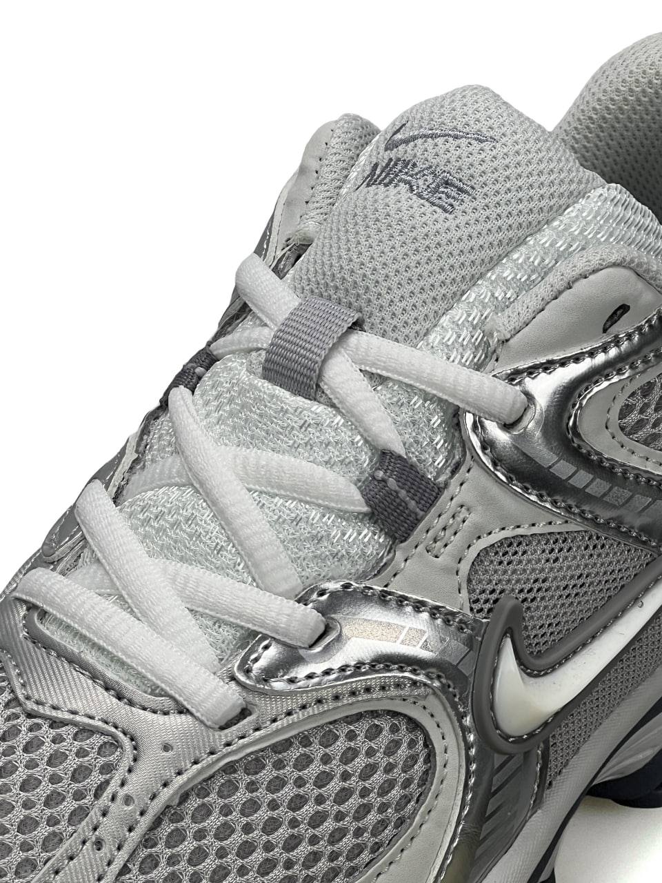Nike V5 RNR Light Grey Metallic