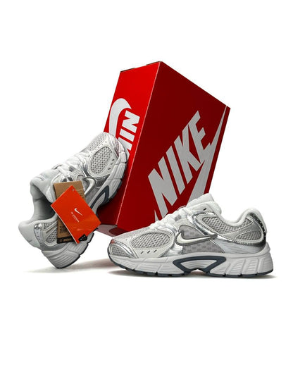 Nike V5 RNR Light Grey Metallic