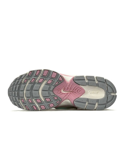 Nike V5 RNR White Pink