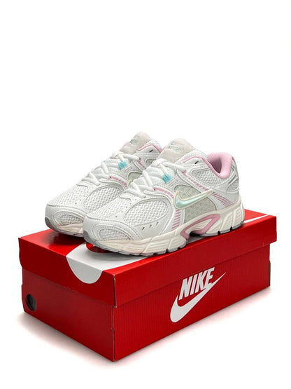 Nike V5 RNR White Pink
