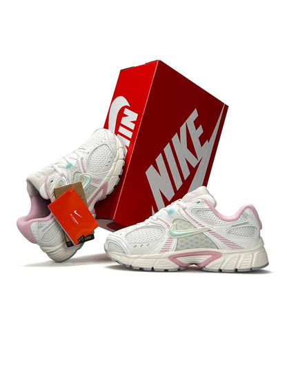 Nike V5 RNR White Pink