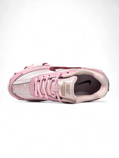 Nike Initiator Pink Gore-Tex