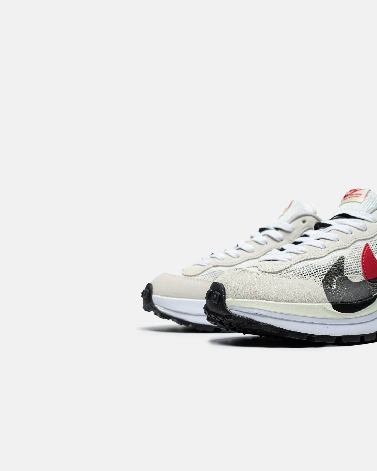 Nike Vaporwaffle Sacai Lite Bone Sail Sport Fuchsia