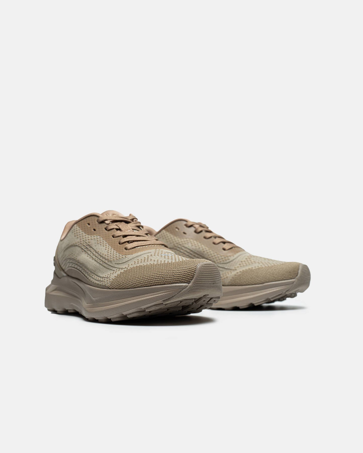 Alo Yoga Runner Beige