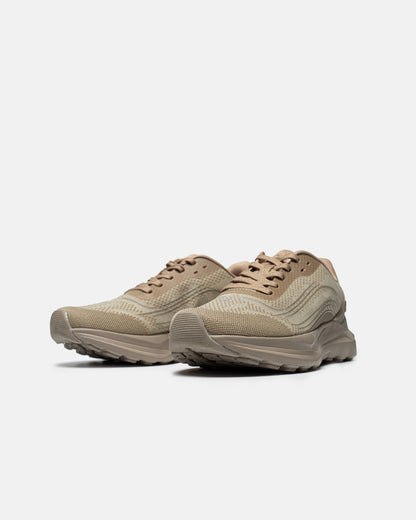 Alo Yoga Runner Beige