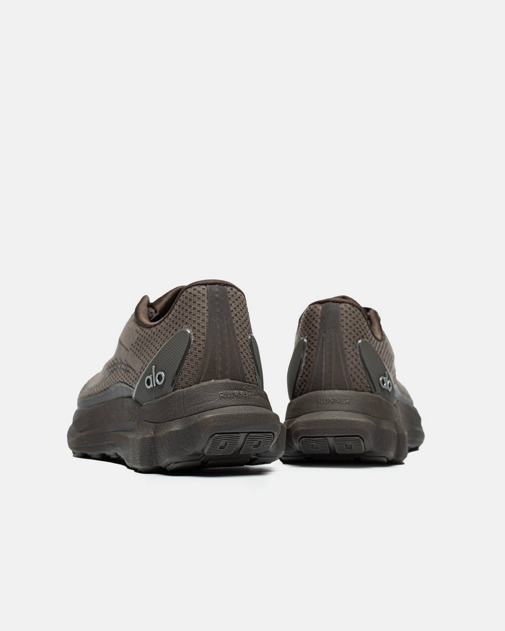 Alo Yoga Runner Brown