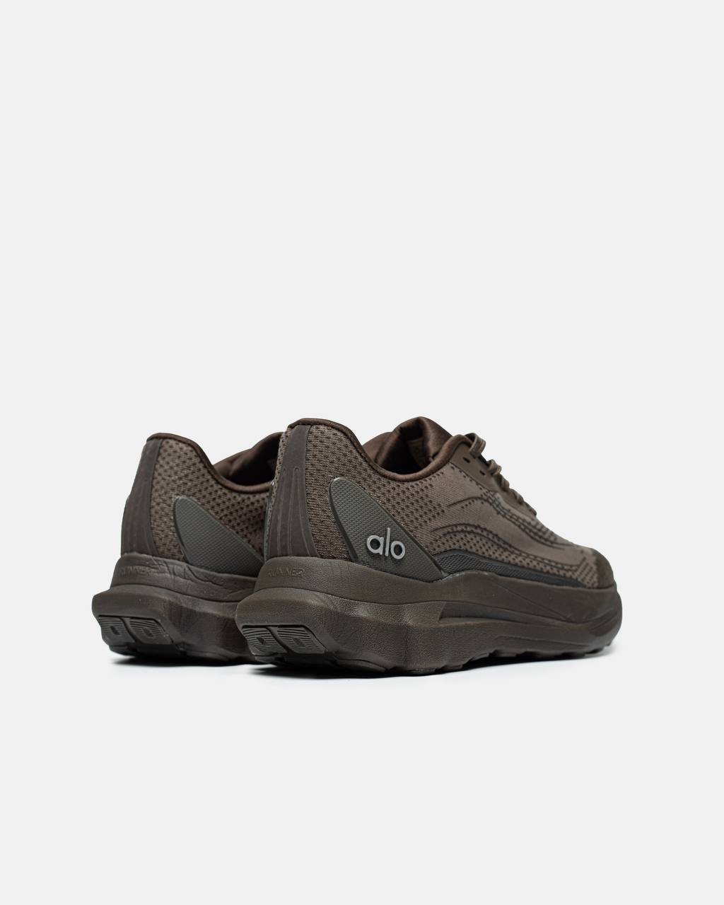 Alo Yoga Runner Brown