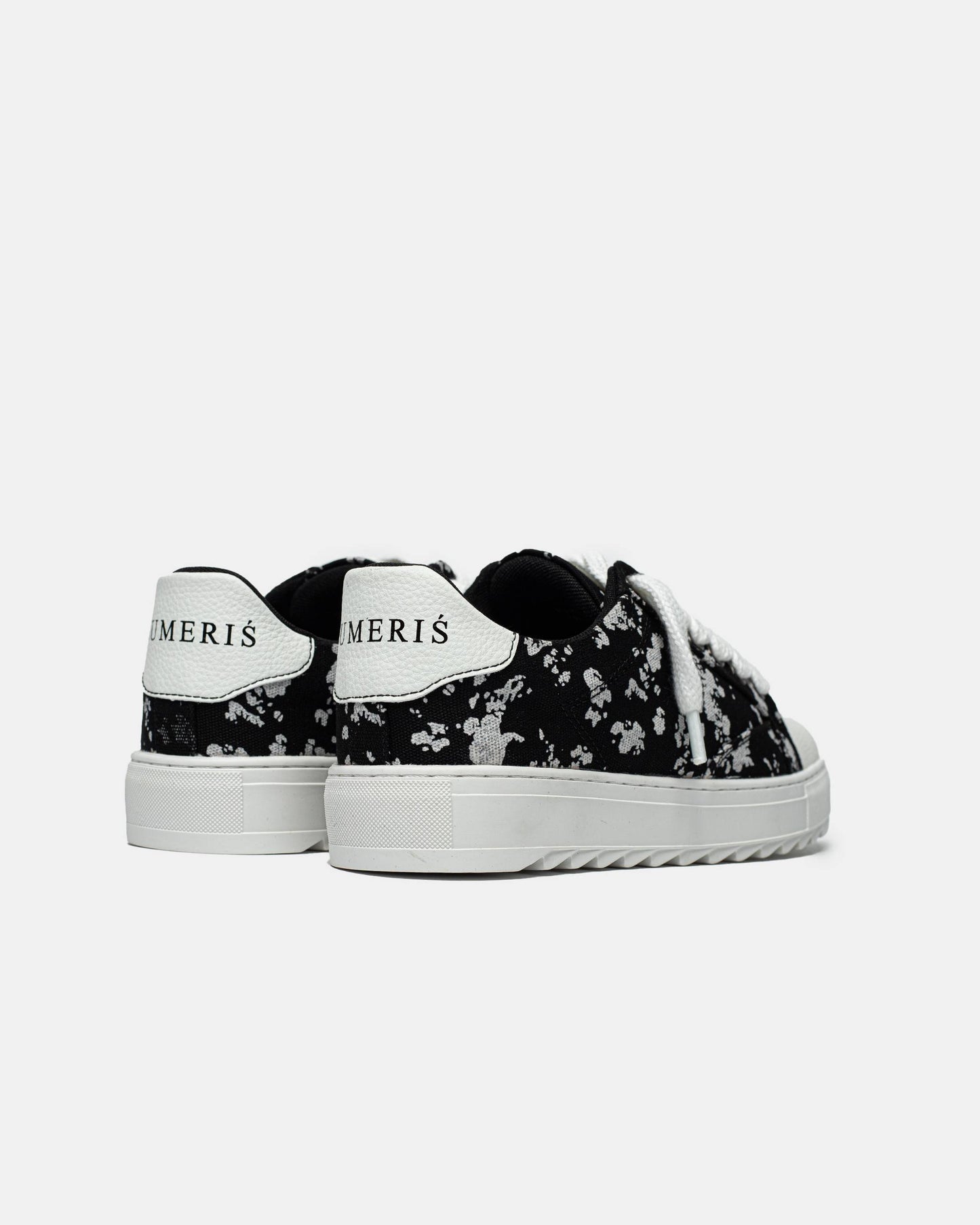 Numeris Acrylic Black White