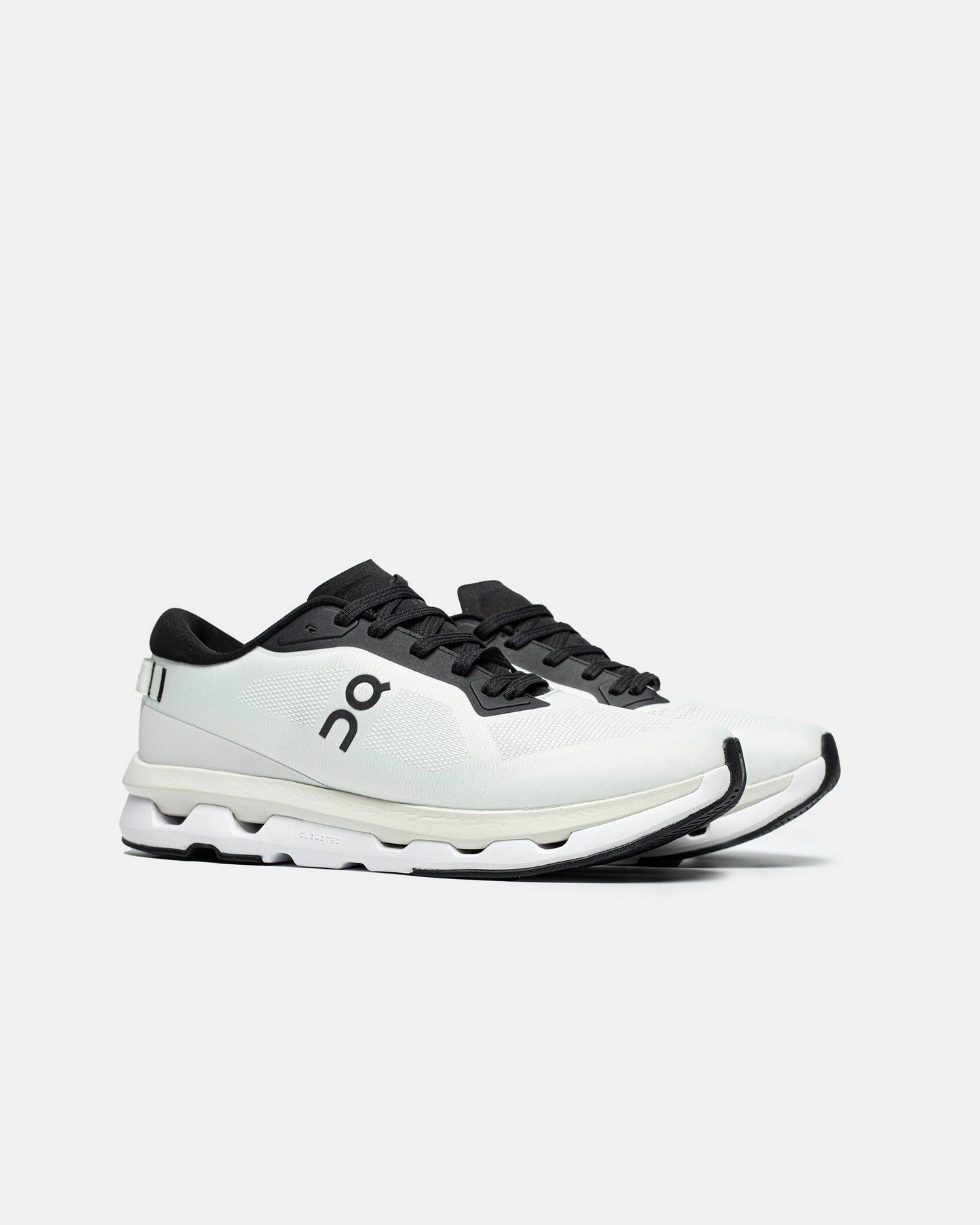 ON Cloudzone Ice Black