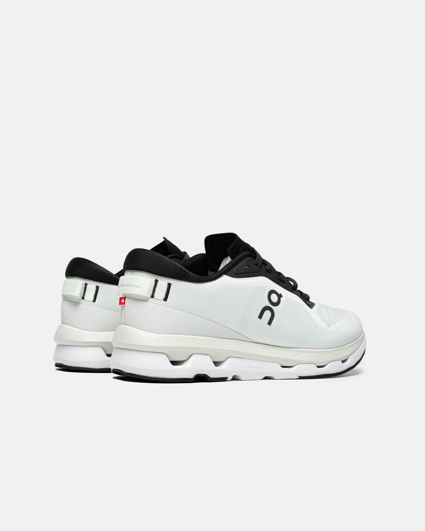 ON Cloudzone Ice Black