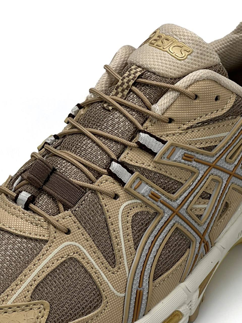 Asics Gel-Kahana 8 Sand Beige