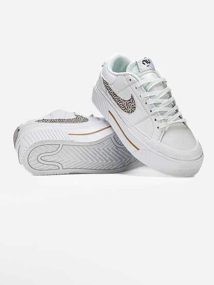 Nike Court Legacy Lift United in Victory