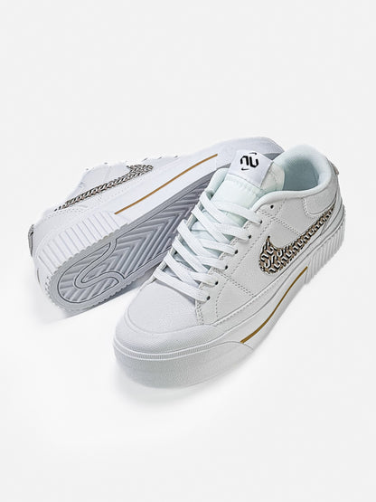 Nike Court Legacy Lift United in Victory