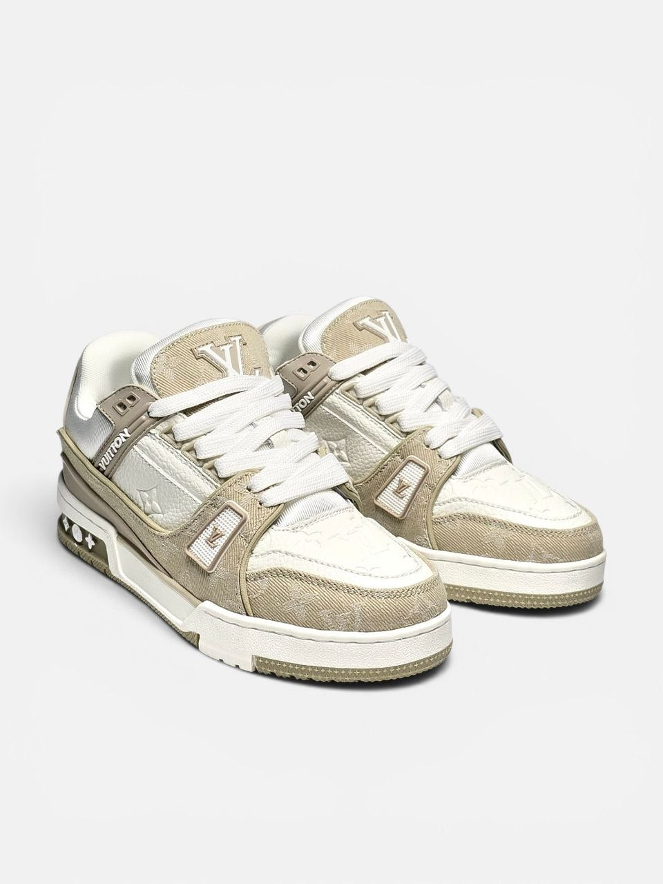 Louis Vuitton Trainer Beige White