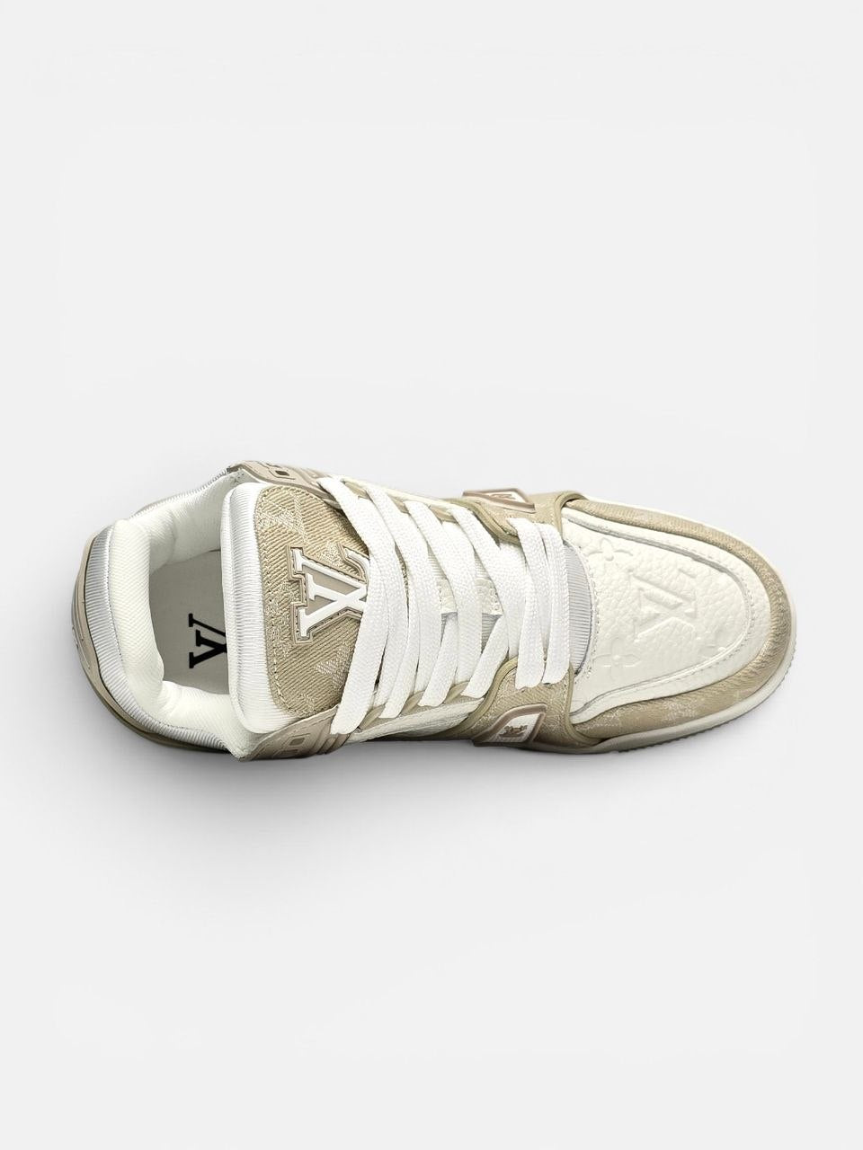 Louis Vuitton Trainer Beige White