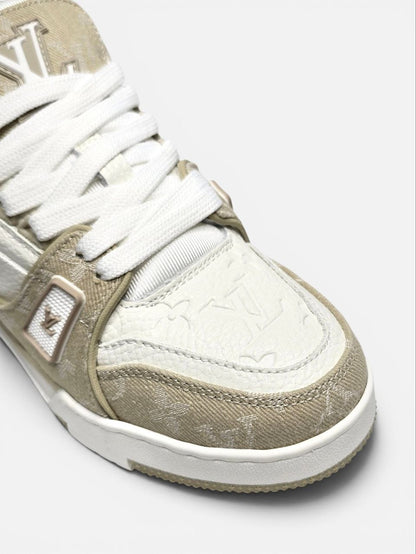 Louis Vuitton Trainer Beige White