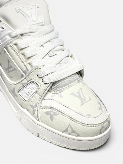 Louis Vuitton Trainer White Grey