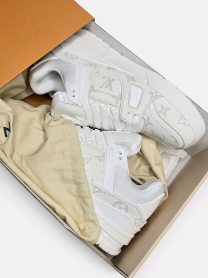 Louis Vuitton Trainer White Grey