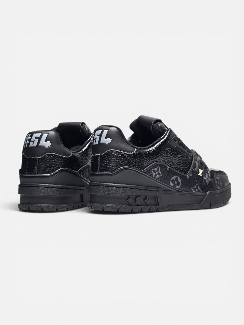 Louis Vuitton Trainer Black 2.0