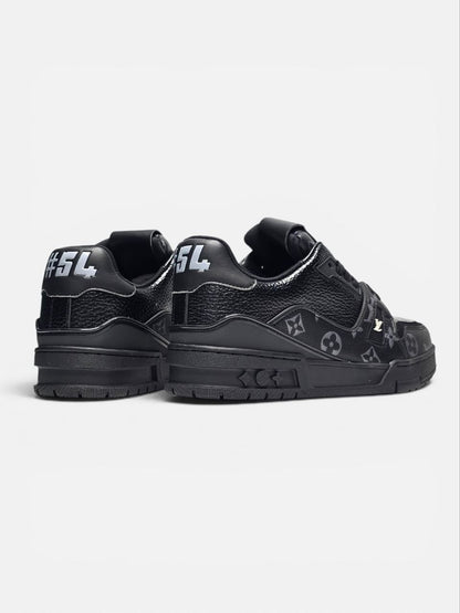 Louis Vuitton Trainer Black 2.0