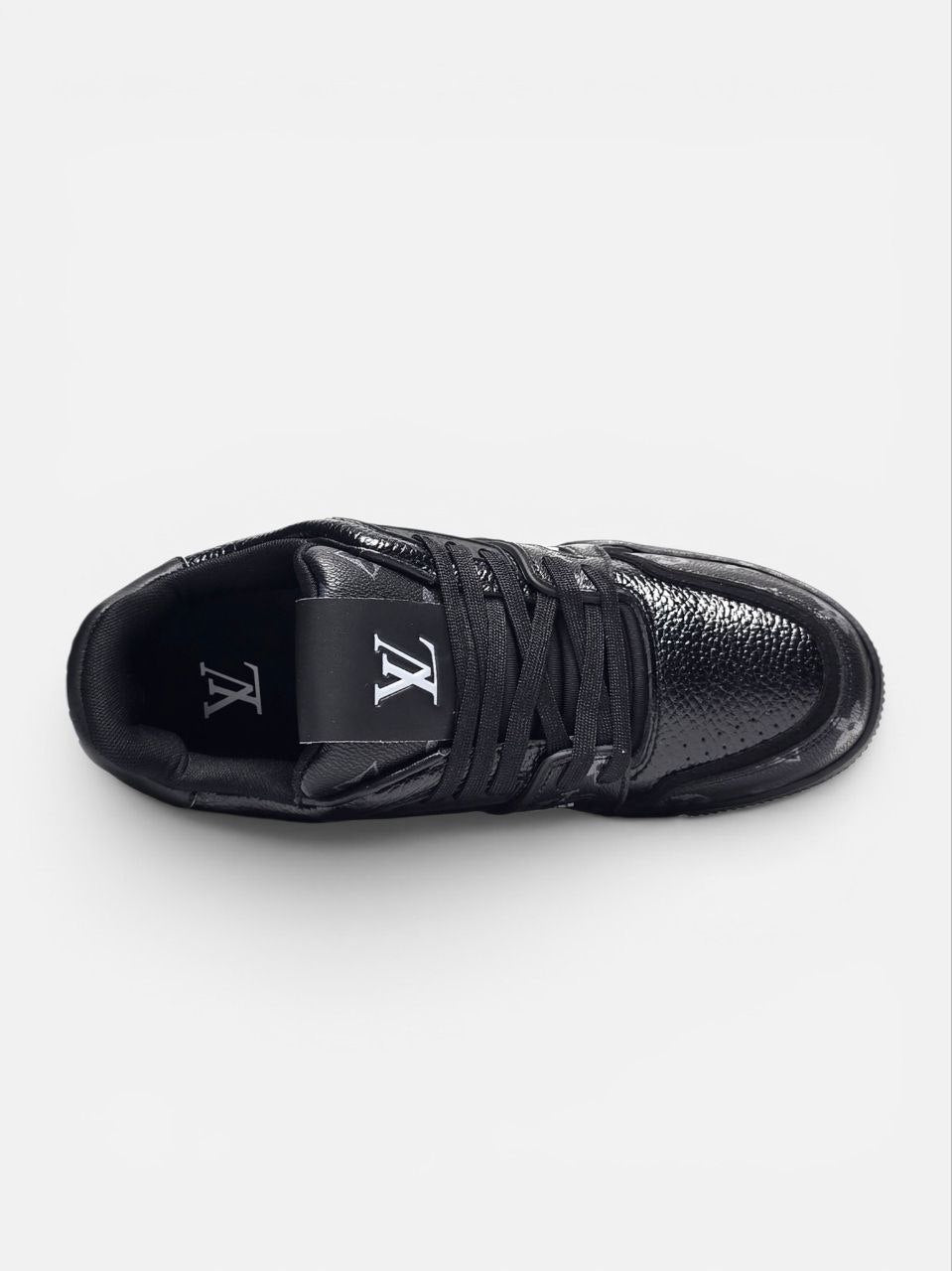 Louis Vuitton Trainer Black 2.0