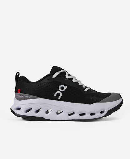 On Cloudpulse Black White