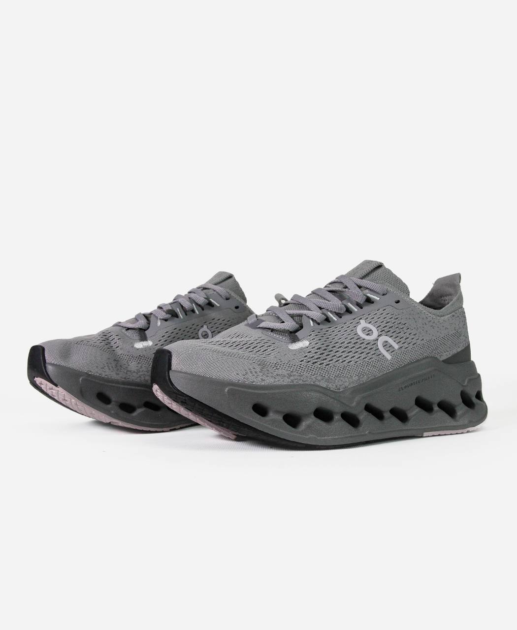 ON Cloudsurfer Max Grey