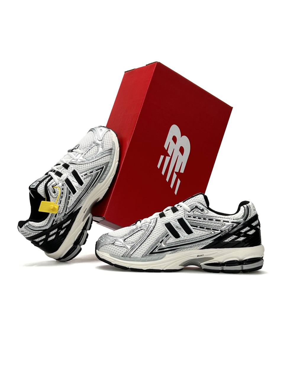 New Balance 1906R White Metallic Black