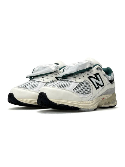 New Balance 2002R Pouch Beige Green