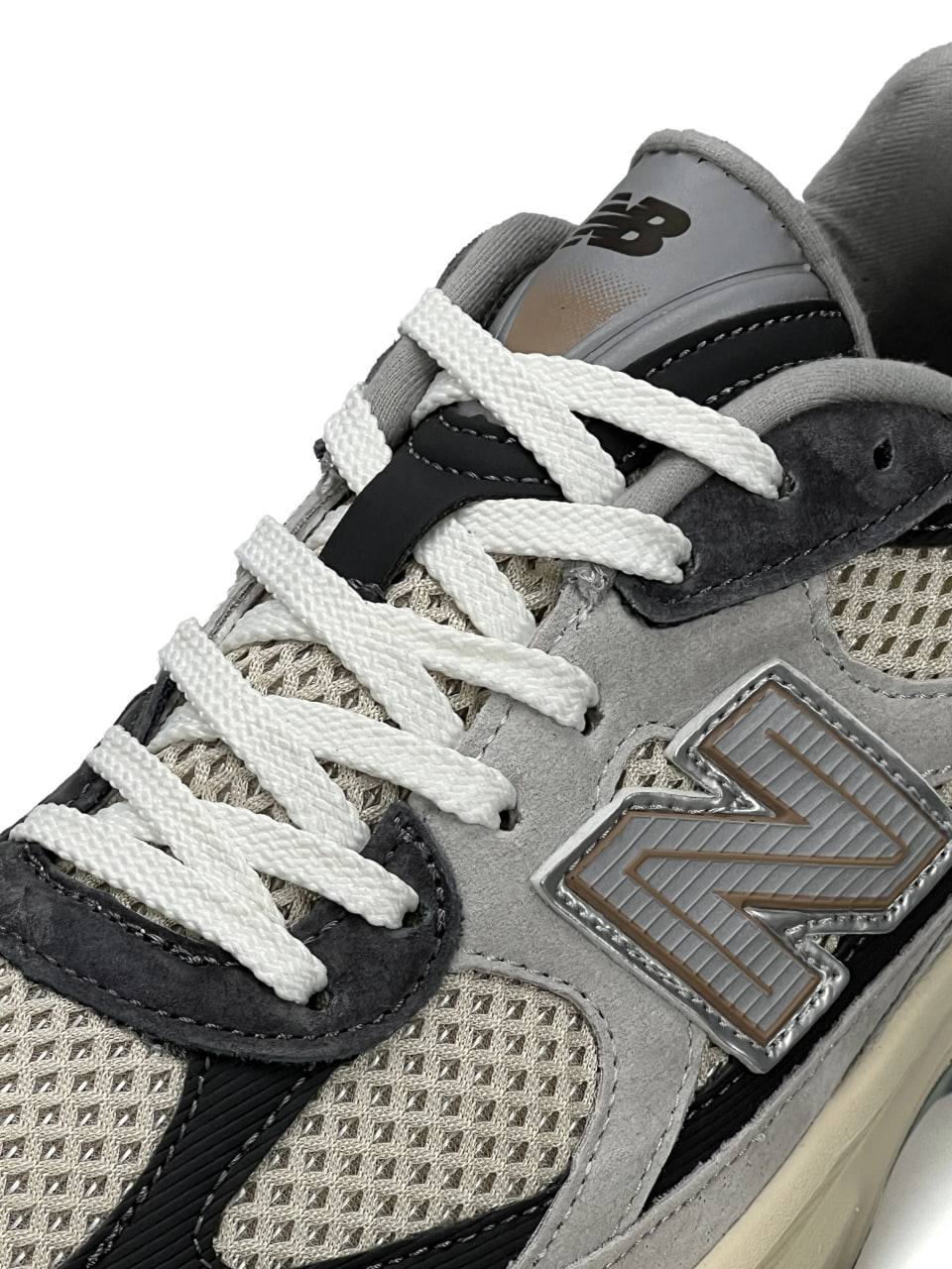 New Balance 2010 Grey Beige Black