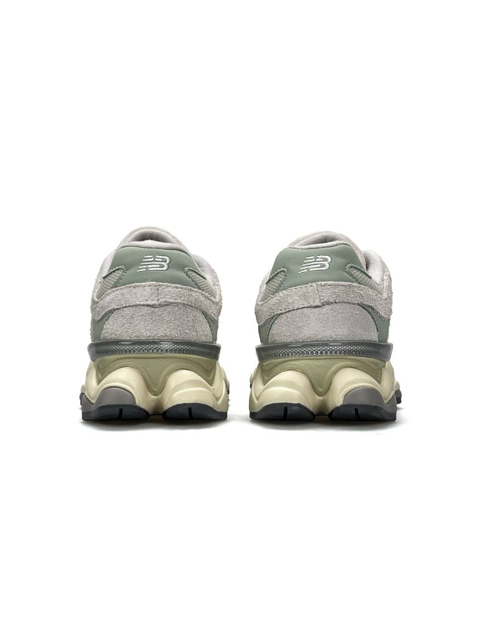New Balance 9060 Light Grey Mint